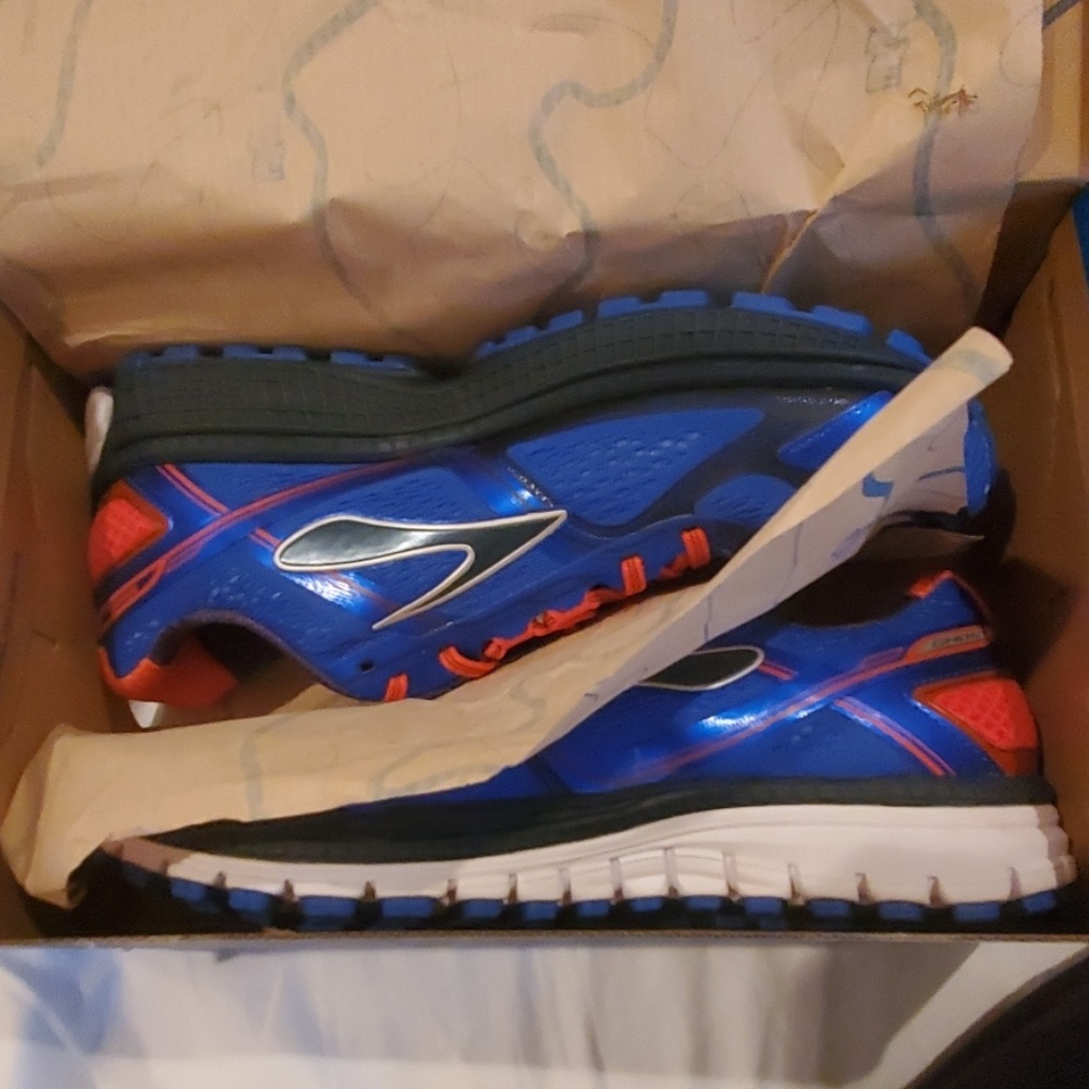 Brooks Ghost 8 Brand New Running Shoes